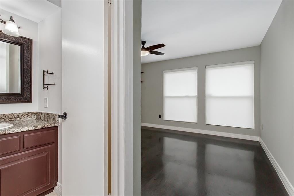 13109 Burninglog Ln - Photo 4 of 36