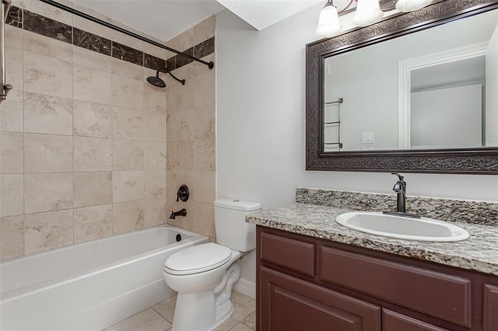 13109 Burninglog Ln - Photo 5 of 36