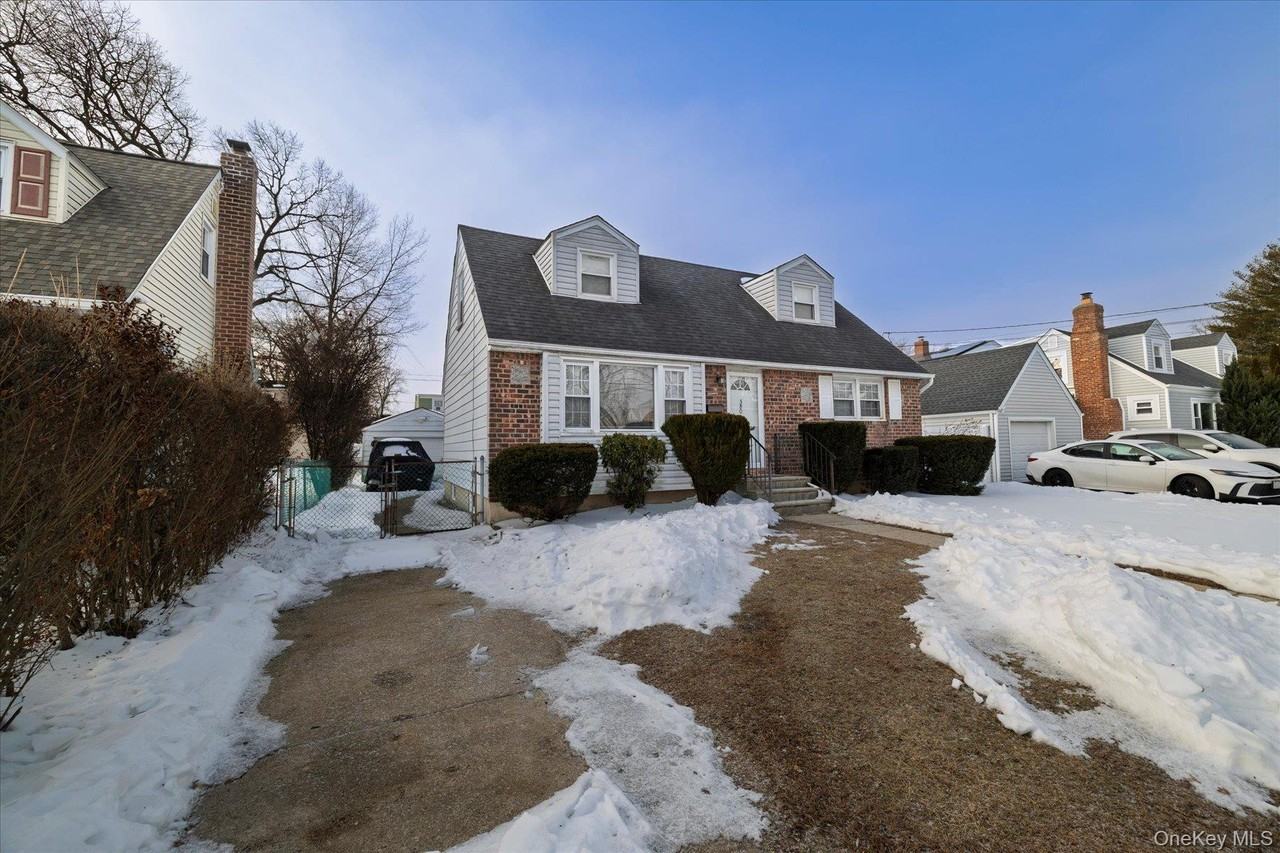 580 Georgia St - Photo 2 of 28