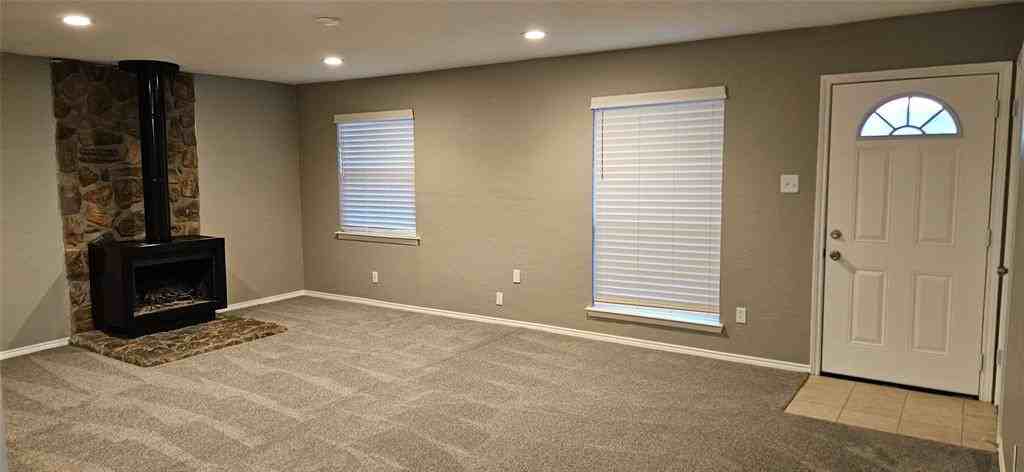 2025 Lamont Dr - Photo 6 of 24
