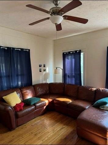 615 W Oak St #A - Photo 3 of 10