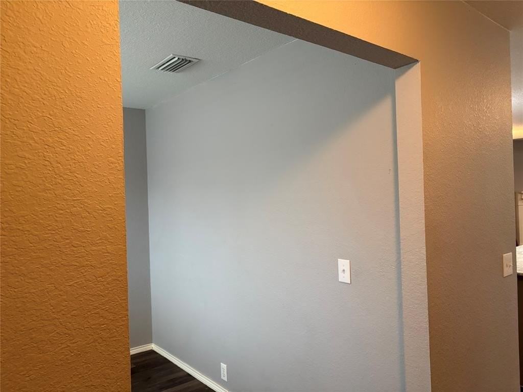 9011 King Ranch Dr - Photo 3 of 22