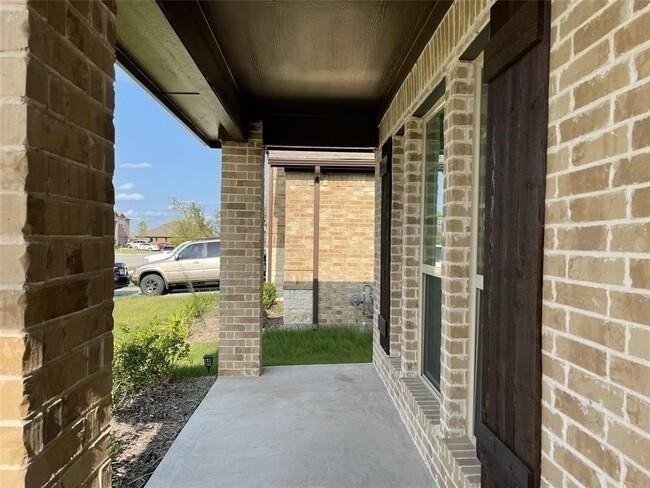 500 Cowboy Way - Photo 3 of 30