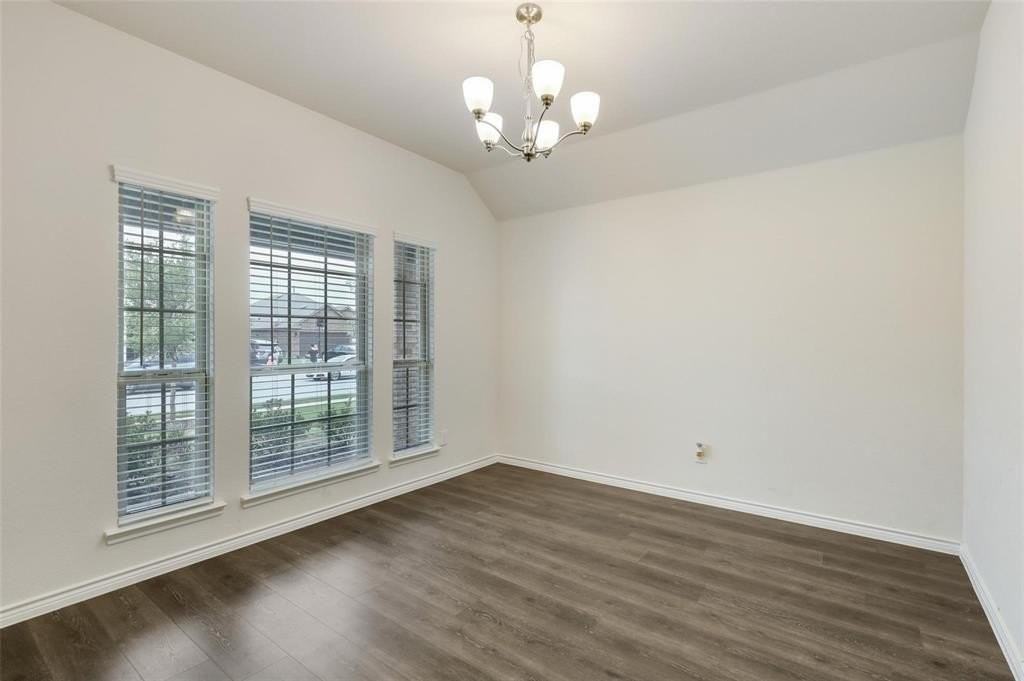 500 Cowboy Way - Photo 5 of 30