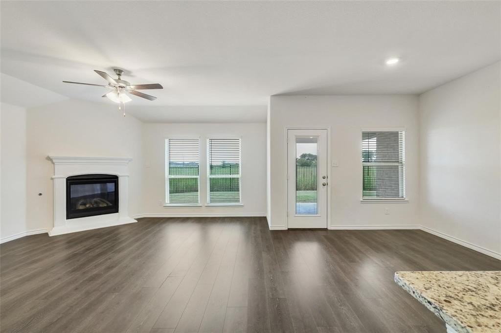 500 Cowboy Way - Photo 6 of 30