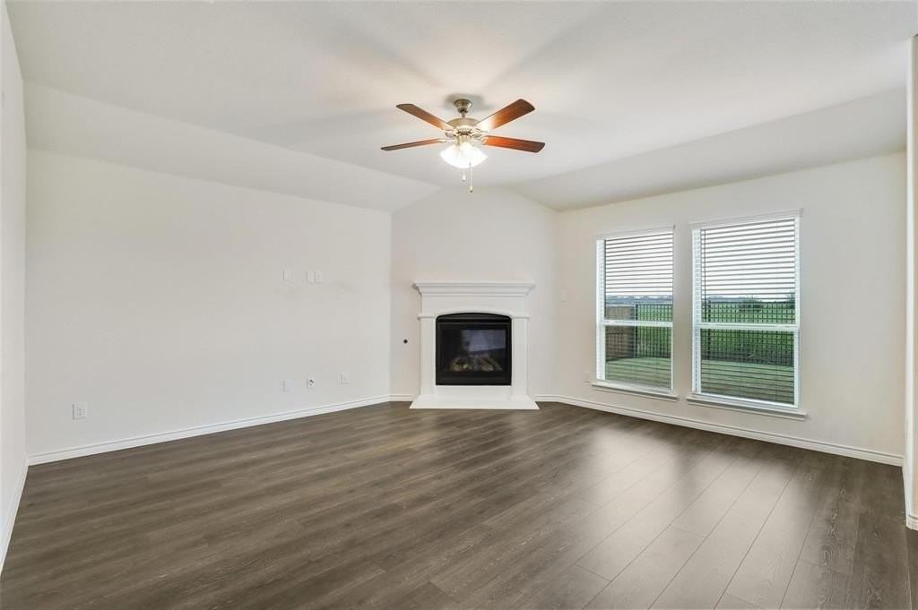 500 Cowboy Way - Photo 7 of 30