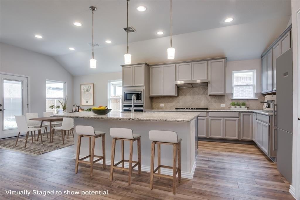 3108 Moldboard Dr - Photo 2 of 31