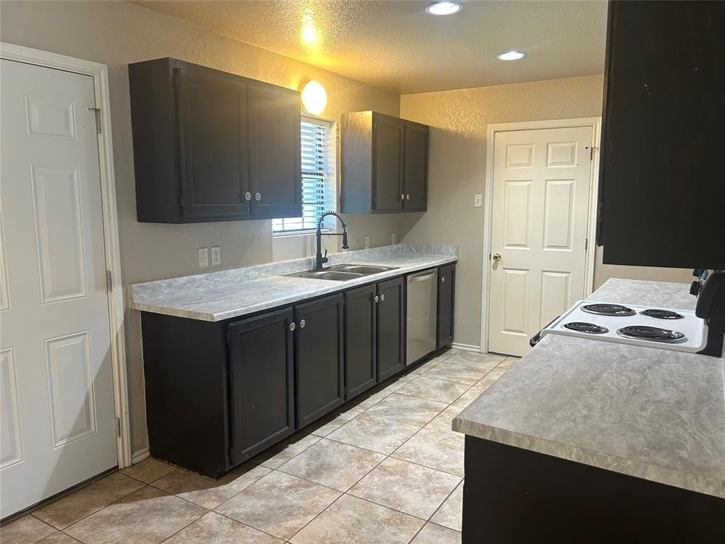 604 Shady Grove Dr - Photo 6 of 22