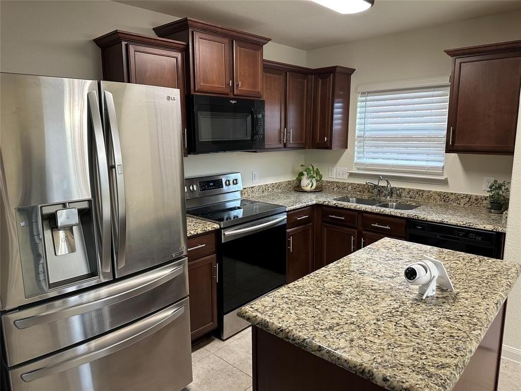 1603 White Mountain Way - Photo 6 of 25