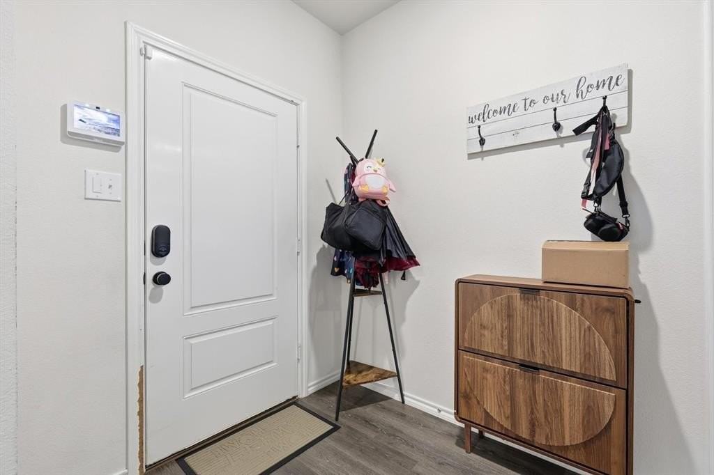 3934 Dickinson Ave - Photo 5 of 40