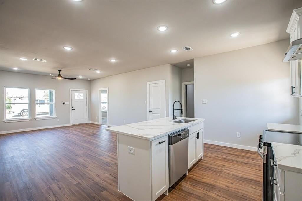 124 Brookview Dr - Photo 6 of 31