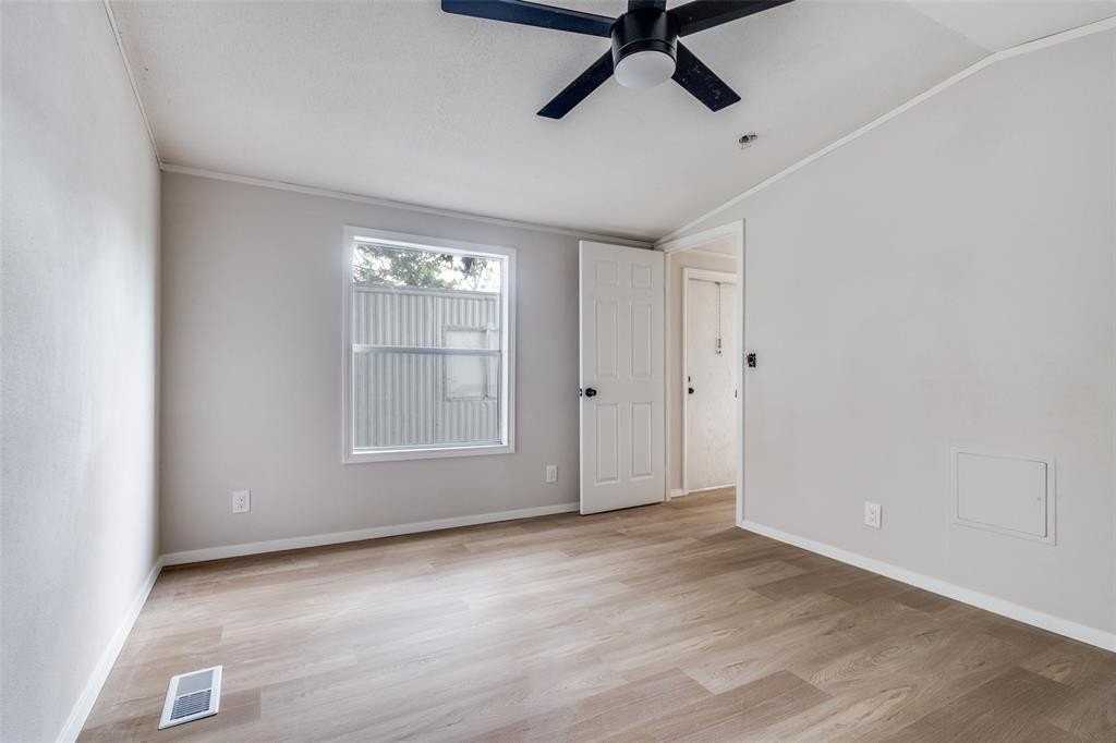 201 N Shady Shores Dr #89 - Photo 5 of 9