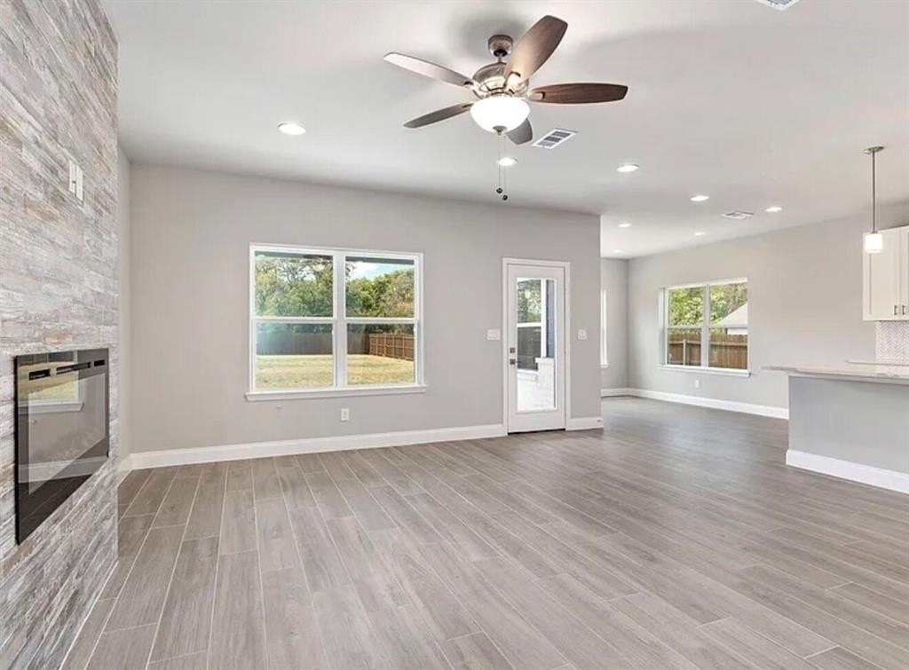 1415 Diceman Ave - Photo 3 of 16