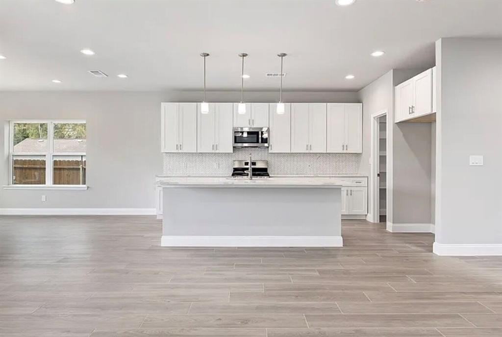 1415 Diceman Ave - Photo 4 of 16