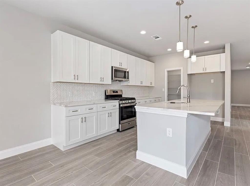 1415 Diceman Ave - Photo 5 of 16