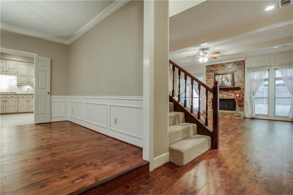 2710 Devonshire Dr - Photo 5 of 22