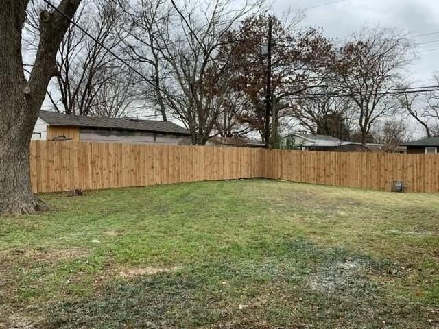 327 Andover Dr - Photo 4 of 17