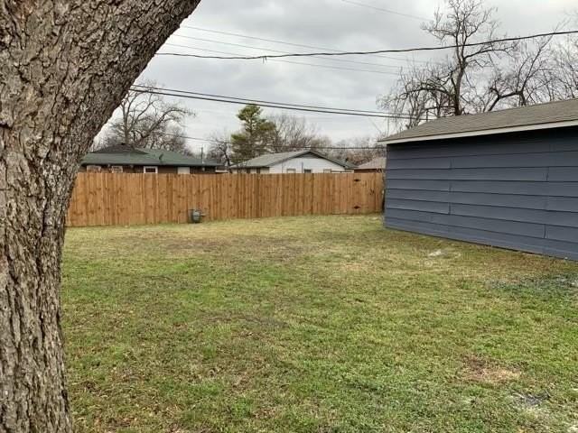 327 Andover Dr - Photo 5 of 17