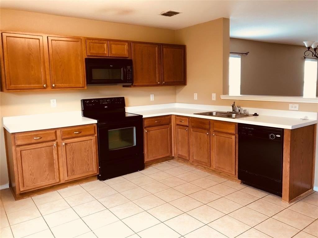 12916 Cedar Hollow Dr - Photo 4 of 11