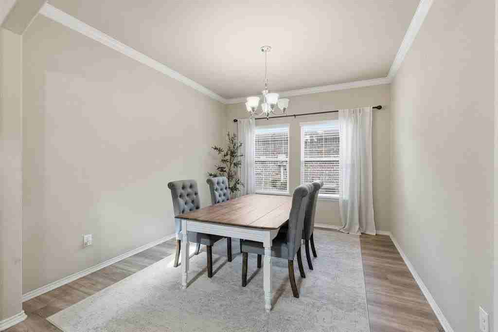 11504 Aquilla Dr - Photo 7 of 40