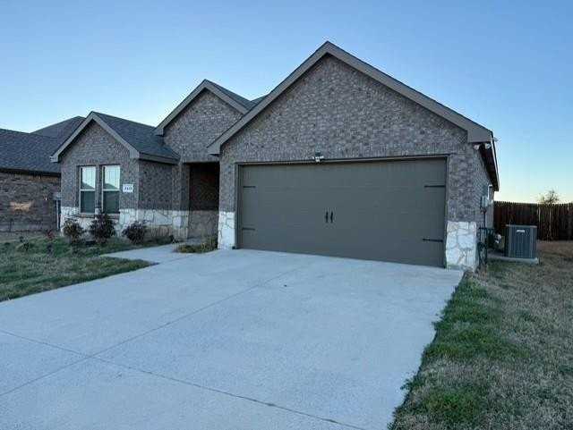 1412 Chestnut Cove Dr - Photo 4 of 26