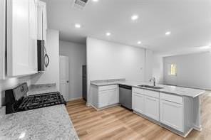 1301 Parker Dr - Photo 4 of 25