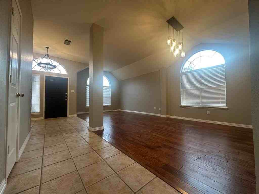 10107 Norman Ct - Photo 2 of 26