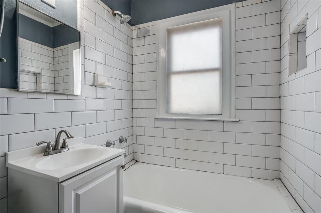 1401 Hurley Ave - Photo 5 of 16