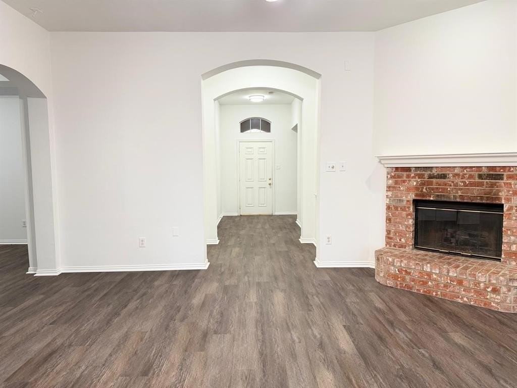 4506 Julian Dr - Photo 5 of 28