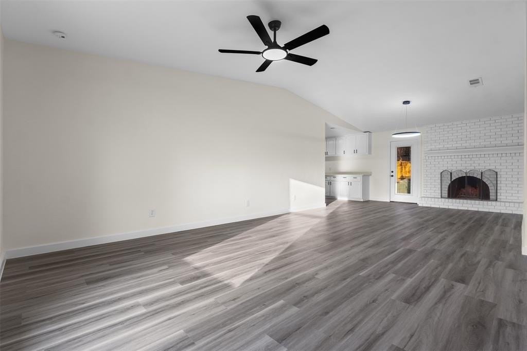 337 Meadowhill Dr - Photo 4 of 26