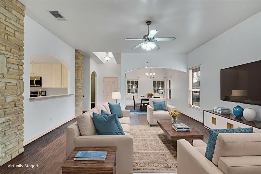 104 Harvest Hill Ln - Photo 3 of 26