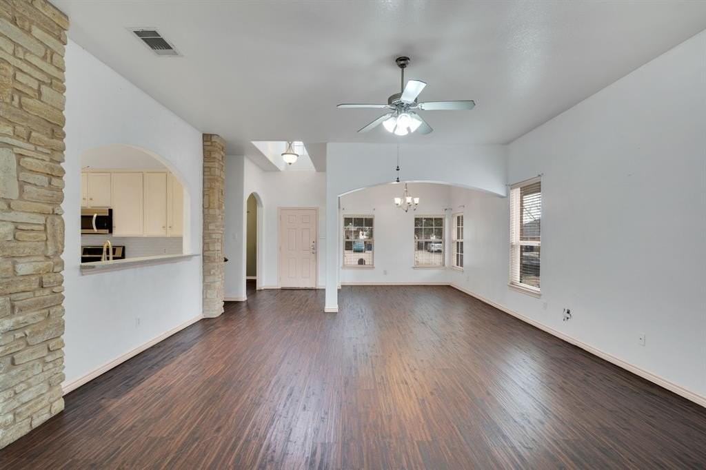 104 Harvest Hill Ln - Photo 7 of 26