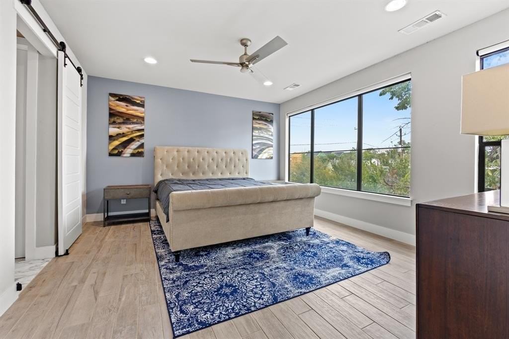 4526 Deere St #202 - Photo 6 of 14