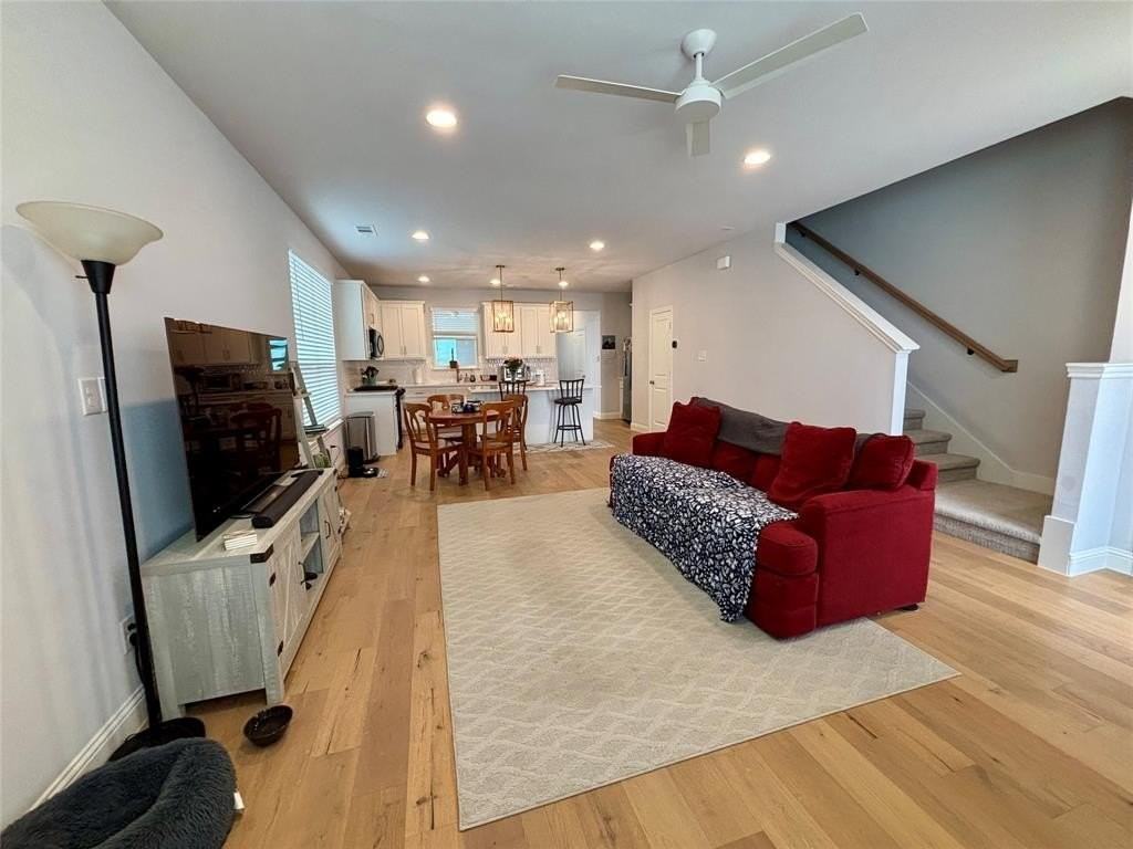 314 Sunset Ln - Photo 2 of 15