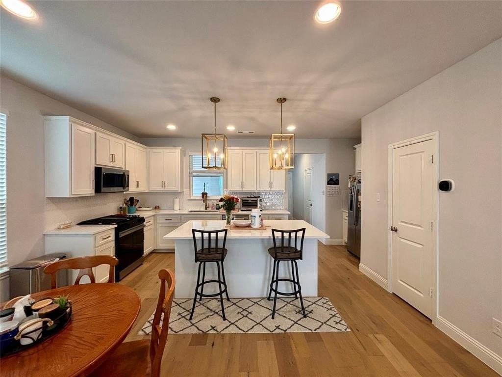 314 Sunset Ln - Photo 4 of 15