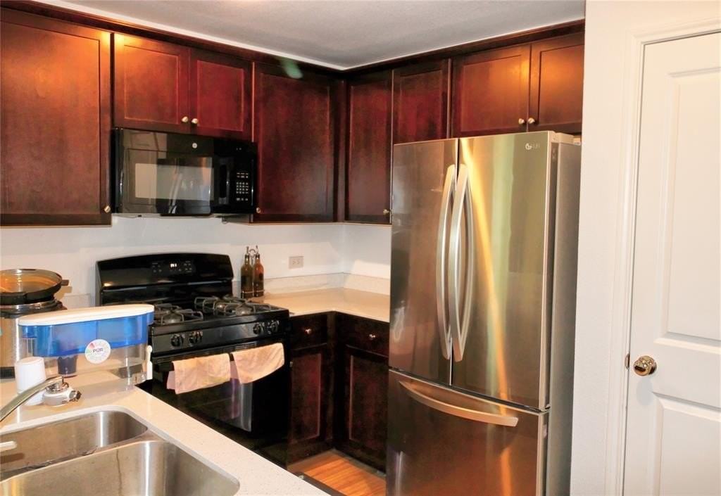 3029 Harper St - Photo 4 of 28