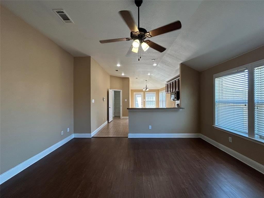 5865 Fir Tree Ln - Photo 3 of 23