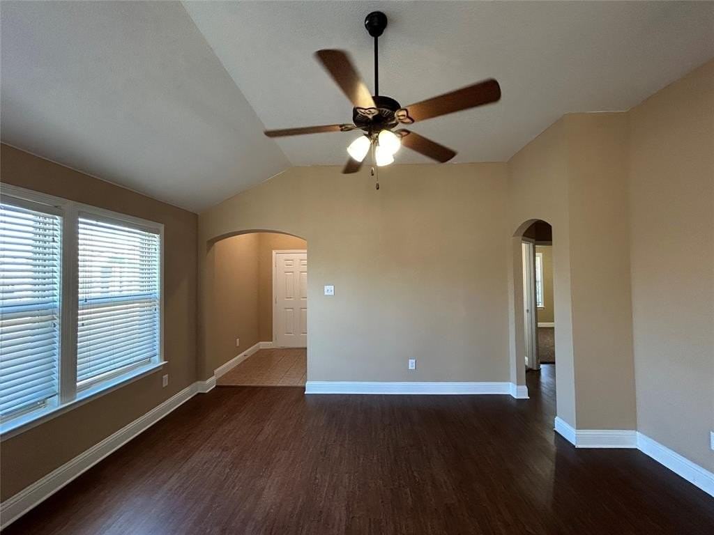 5865 Fir Tree Ln - Photo 5 of 23