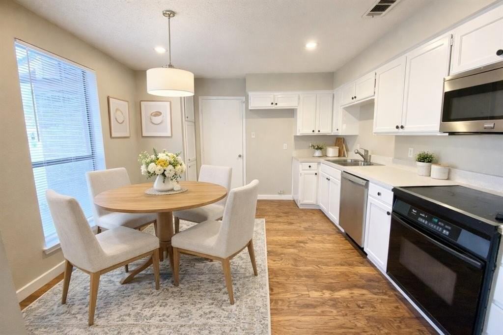 5911 Teal Ridge Dr - Photo 5 of 23