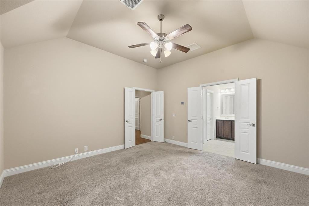 556 Avery Pointe - Photo 4 of 20