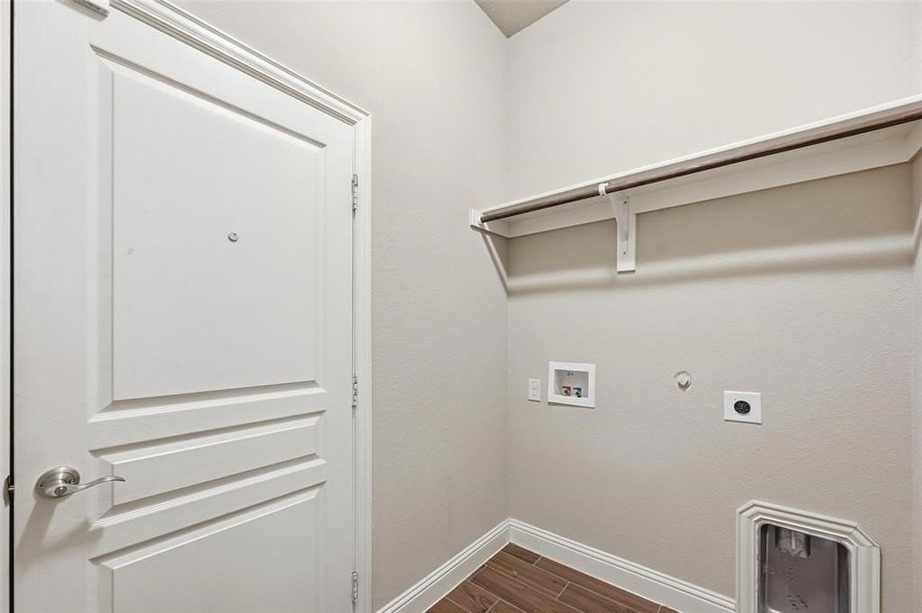 556 Avery Pointe - Photo 6 of 20