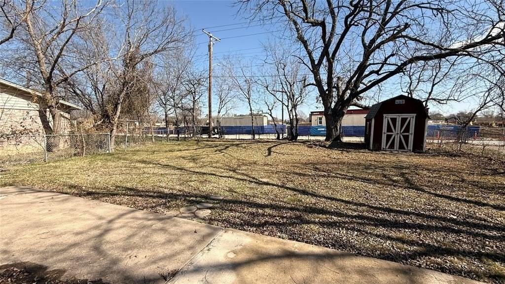 3508 Sunnydale Ln - Photo 4 of 21