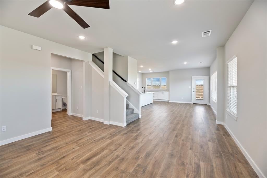 4013 Lecroy Ct - Photo 6 of 38