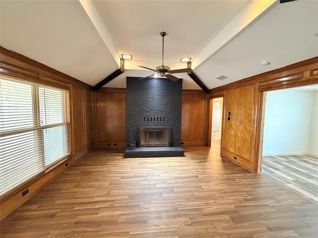 228 Prairie View Ln - Photo 3 of 16