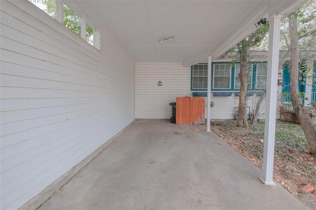 3900 Dexter Ave #3902 - Photo 2 of 24