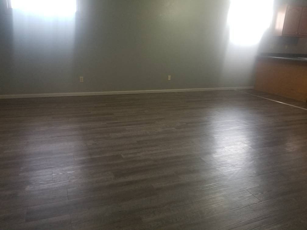 200 W Saint Paul St #1 - Photo 3 of 8