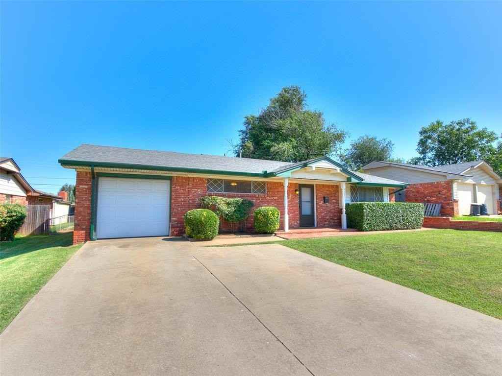 5709 Nw 64th St - Photo 3 of 35