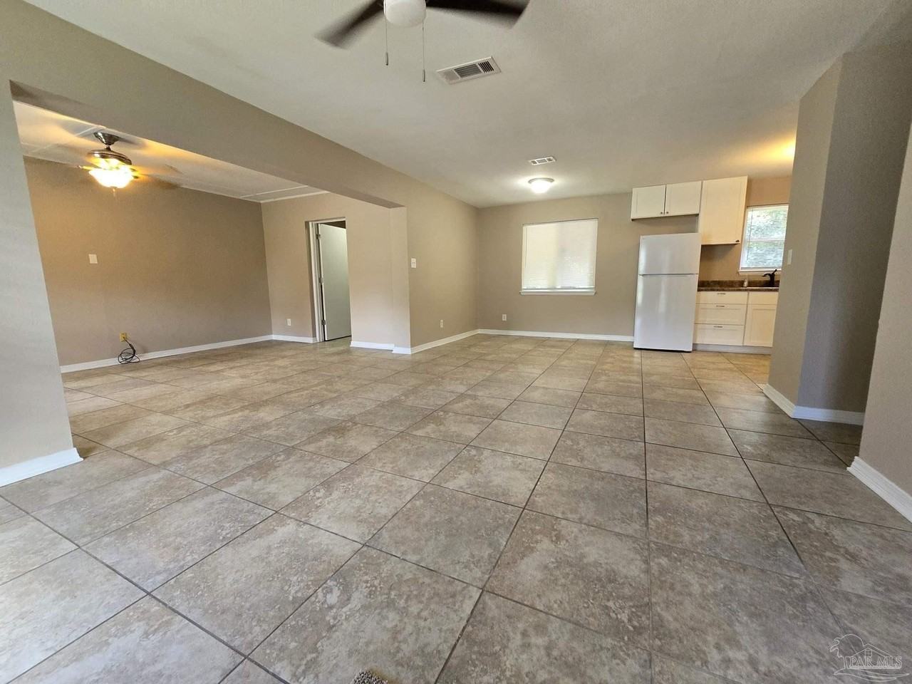 6202 Fairview Dr - Photo 7 of 18