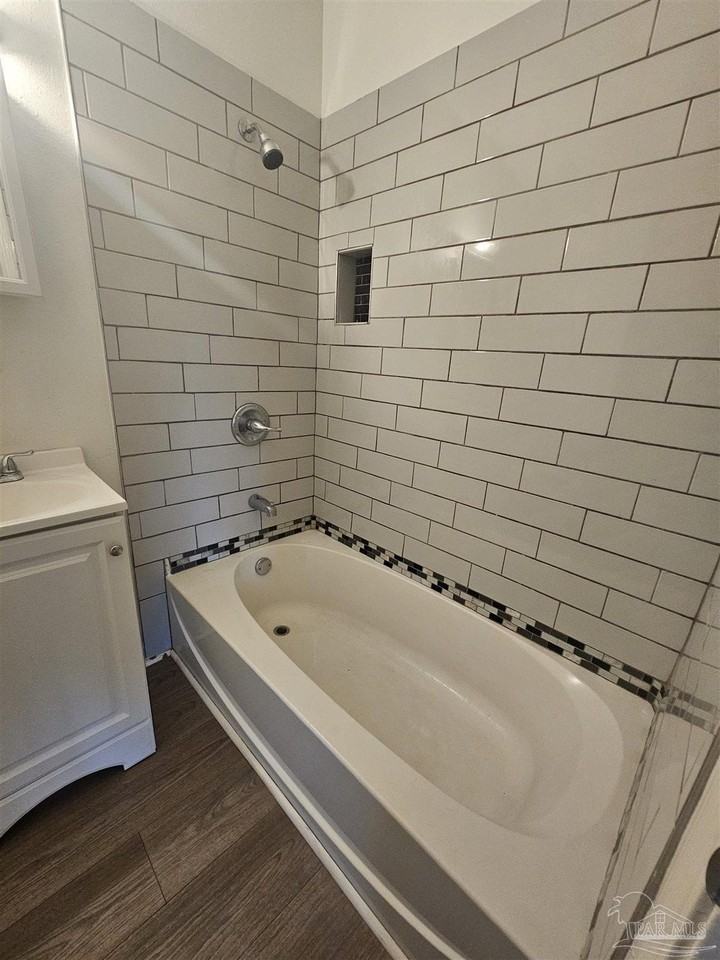 5818 Ventura Ln - Photo 3 of 10