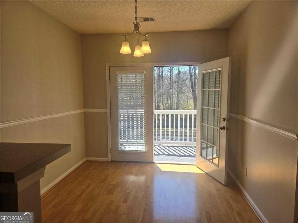 1114 Woodland Ln - Photo 4 of 6